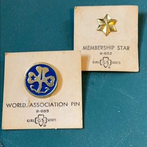 VINTAGE Girl Scout Pin Set!